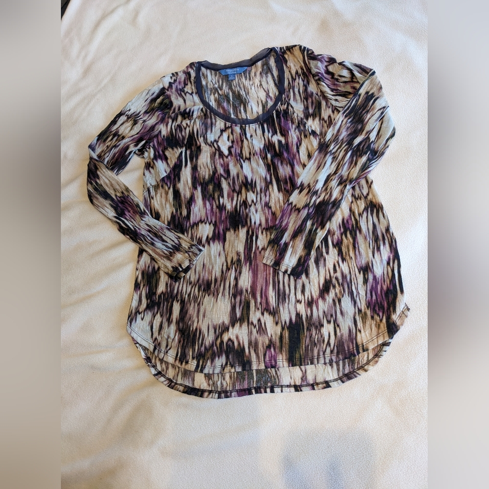Simply Vera top